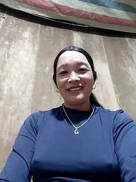 vanlucky2 online show from May 2026 11:28:01 AM