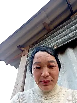 vanlucky2 online show from May 2026 11:40:02 PM
