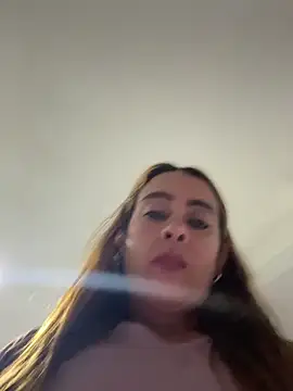 Snapshot of Natigoonzalez chatting on May 2026 02:17:02 AM Natigoonzalez online show from May 2026 02:17:02 AM