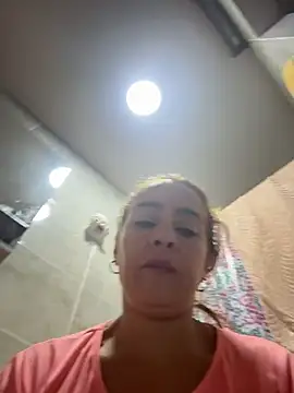 Snapshot of Natigoonzalez chatting on May 2026 01:19:01 PM Natigoonzalez online show from May 2026 01:19:01 PM
