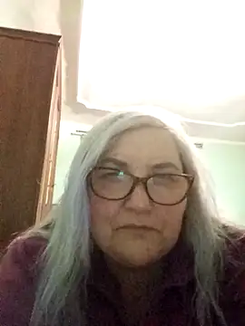 AureliaSky598 online show from April 2026 07:51:01 PM