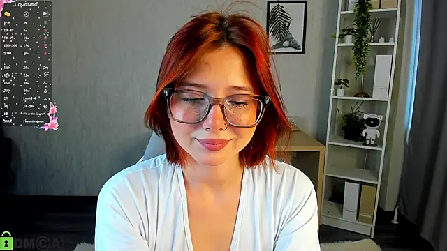 Snapshot of Lessi_Panic chatting on July 2026 12:57:02 AM Lessi Panic online show from July 2026 12:57:02 AM