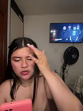 foxy gigi online show from April 2026 06:40:02 AM