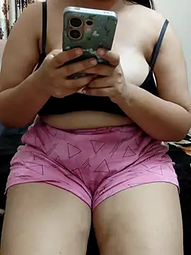Aysha 69 online show from May 2026 12:02:01 PM