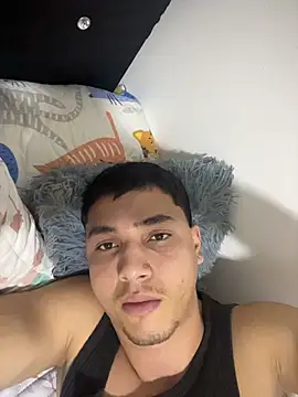 Max valiant online show from April 2026 12:01:02 AM