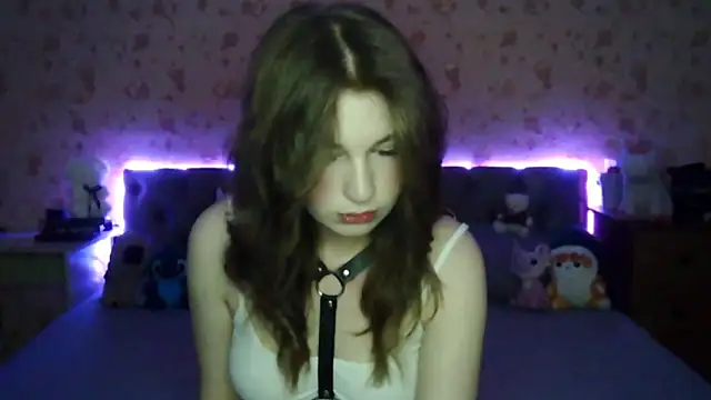 HoneyTangerine online show from April 2026 04:13:01 PM