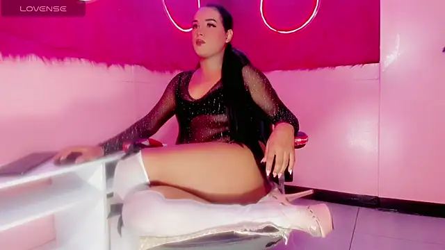 Mia dasilva  online show from April 2026 07:58:02 PM