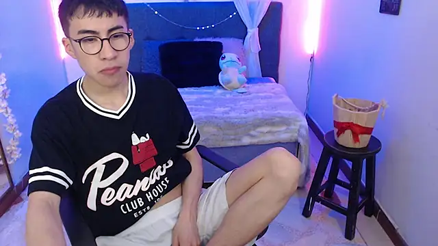 Snapshot of Andy_Norton chatting on April 2026 03:29:02 AM Andy Norton online show from April 2026 03:29:02 AM