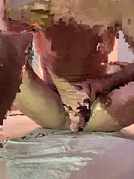 Snapshot of Pink-Tip-Bunny chatting on April 2026 12:09:02 PM Pink-Tip-Bunny online show from April 2026 12:09:02 PM