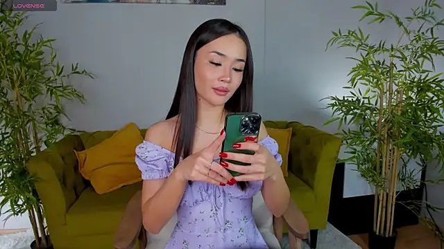 Riddle Lay online show from May 2026 09:29:01 AM