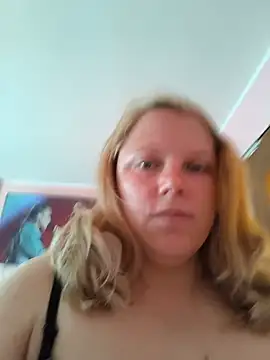 wildaurax online show from May 2026 07:18:01 AM