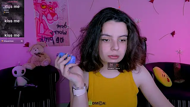 Snapshot of mia_mooon_ chatting on June 2026 08:25:02 AM mia mooon online show from June 2026 08:25:02 AM