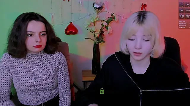 mia mooon  online show from April 2026 09:48:01 AM