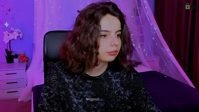 Snapshot of mia_mooon_ chatting on May 2026 08:59:02 AM mia mooon online show from May 2026 08:59:02 AM