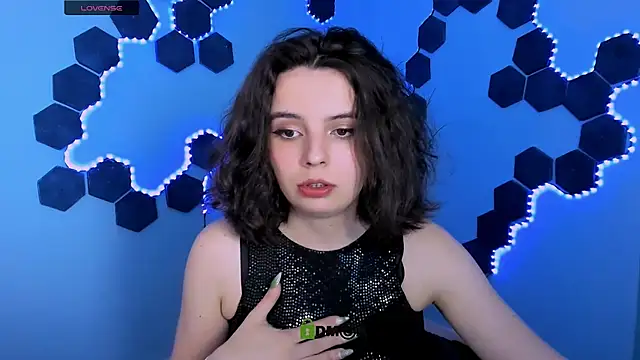Snapshot of mia_mooon_ chatting on April 2026 08:43:02 AM mia mooon online show from April 2026 08:43:02 AM