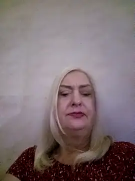 Snapshot of Julia20X chatting on April 2026 10:03:02 PM Julia20X online show from April 2026 10:03:02 PM