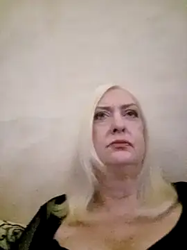 Julia20X online show from April 2026 10:21:01 AM