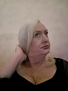 Julia20X online show from April 2026 03:50:02 PM