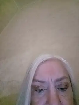 Snapshot of Julia20X chatting on June 2026 01:22:02 PM Julia20X online show from June 2026 01:22:02 PM