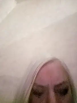 Julia20X online show from April 2026 06:26:01 PM