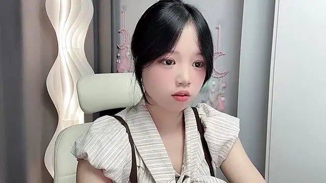 Snapshot of Xiaoqing00 chatting on May 2026 03:15:01 AM Xiaoqing00 online show from May 2026 03:15:01 AM