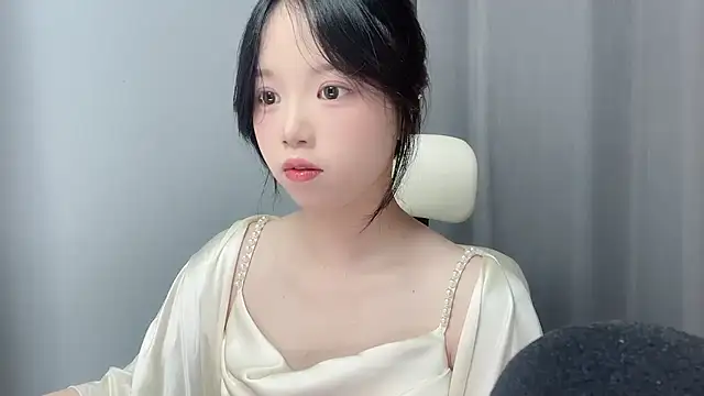 Snapshot of Xiaoqing00 chatting on May 2026 02:43:02 AM Xiaoqing00 online show from May 2026 02:43:02 AM
