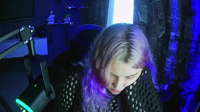 Sweet Squirrel  online show from April 2026 10:44:01 AM