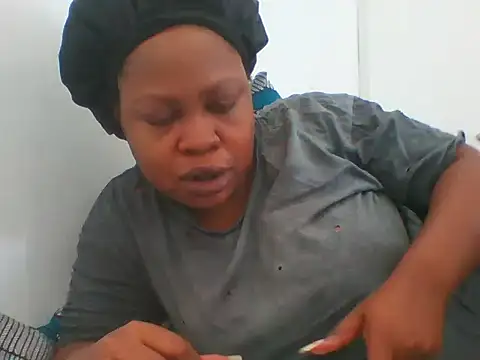 Snapshot of TwerkingTemptress chatting on April 2026 12:34:01 PM TwerkingTemptress online show from April 2026 12:34:01 PM