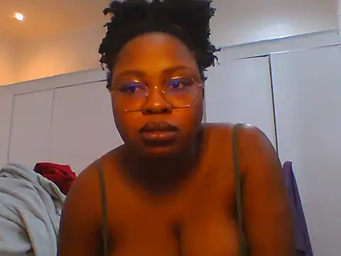 Snapshot of TwerkingTemptress chatting on May 2026 10:57:01 PM TwerkingTemptress online show from May 2026 10:57:01 PM