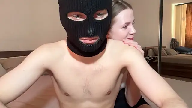 HotBabyCouple  online show from April 2026 08:17:02 AM