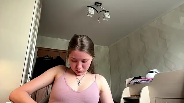 UncaringArtery online show from April 2026 06:19:02 AM