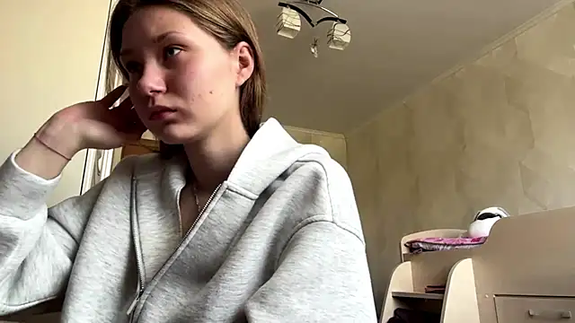 UncaringArtery online show from April 2026 06:07:02 AM