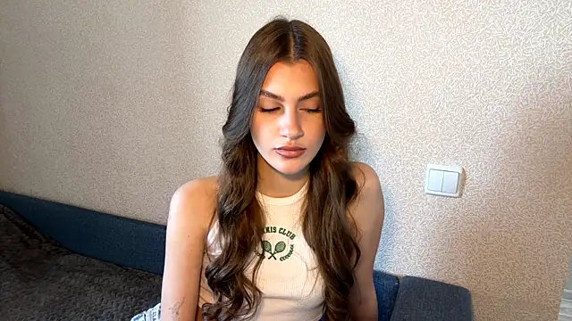 LiseVener online show from April 2026 05:09:02 AM