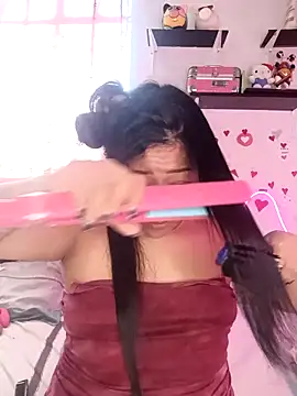 gatita2303 online show from April 2026 03:59:01 PM