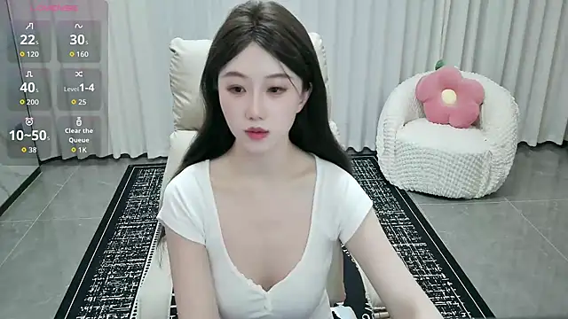 Snapshot of LUNYI-CC chatting on July 2026 12:42:02 PM LUNYI-CC online show from July 2026 12:42:02 PM