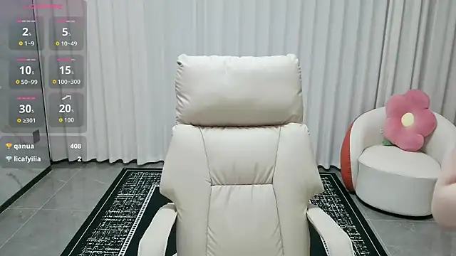 Snapshot of LUNYI-CC chatting on June 2026 12:59:01 PM LUNYI-CC online show from June 2026 12:59:01 PM