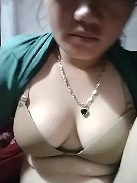 Snapshot of giahan1 chatting on May 2026 10:31:01 PM giahan1 online show from May 2026 10:31:01 PM