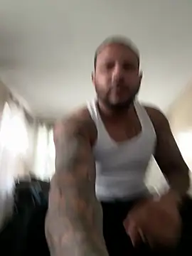 letsgetit30 online show from April 2026 01:48:01 PM