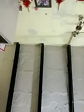 pujaji098 online show from April 2026 04:57:02 PM