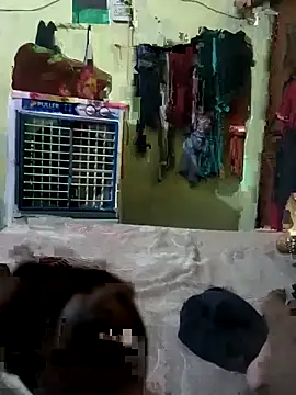 pujaji098 online show from April 2026 05:14:01 PM