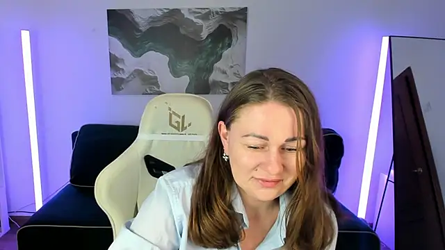 NinnaBrewer online show from April 2026 03:02:01 AM