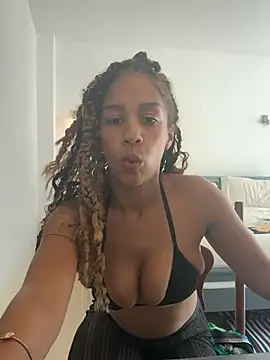 Snapshot of caebae06 chatting on April 2026 02:15:02 AM caebae06 online show from April 2026 02:15:02 AM