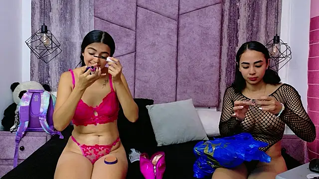 KatalinaANDyesica online show from June 2026 01:21:02 PM