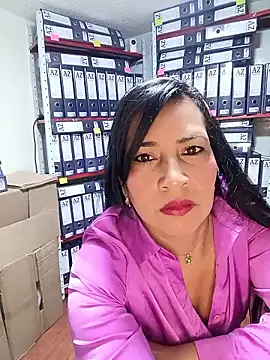 Snapshot of ZOE-WILDER_ chatting on May 2026 11:40:01 AM ZOE-WILDER online show from May 2026 11:40:01 AM