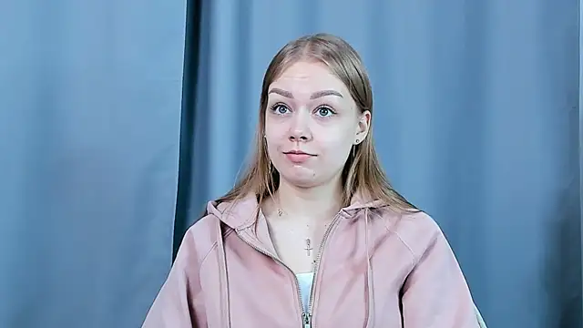 DianneBribiesca online show from April 2026 10:32:01 AM