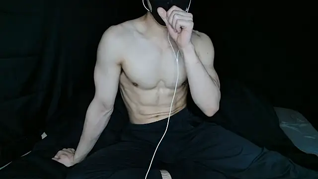 LEO1955 online show from April 2026 12:29:02 PM