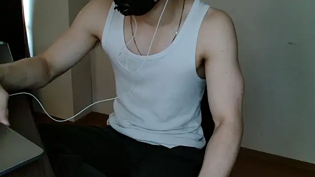 LEO1955 online show from April 2026 07:11:01 AM