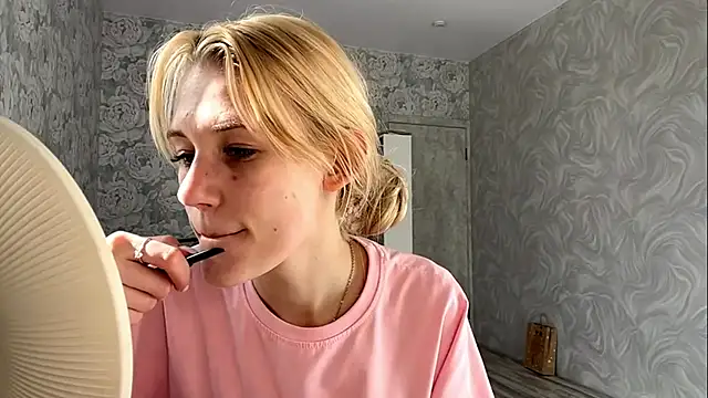 Ketris Drewerses online show from April 2026 09:05:02 AM
