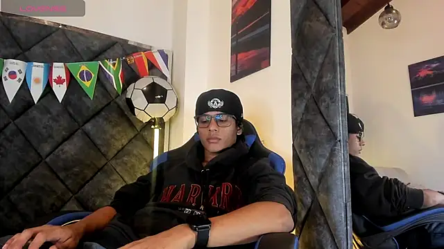 LiamKron online show from June 2026 12:22:01 PM