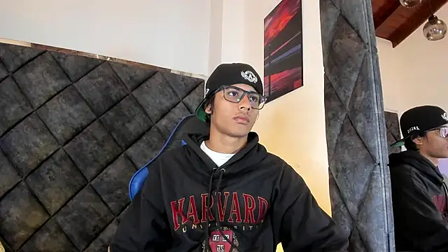LiamKron online show from July 2026 09:49:02 AM